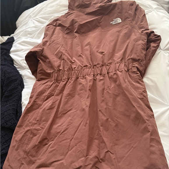 North Face coat - Picture 12 of 14